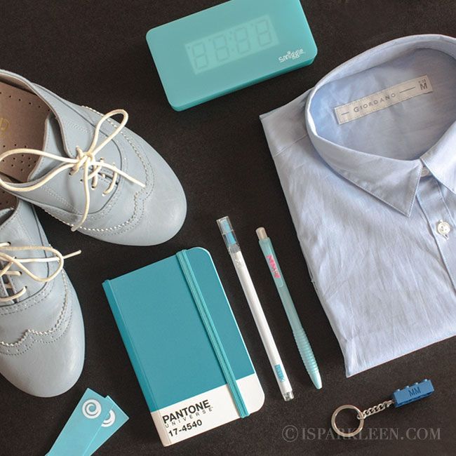 flatlay, Giordano Concepts, oxfords, Pantone, pens, LEGO