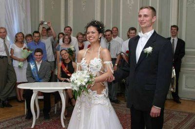Wedding Gown Websites on The Wedding Dress Website