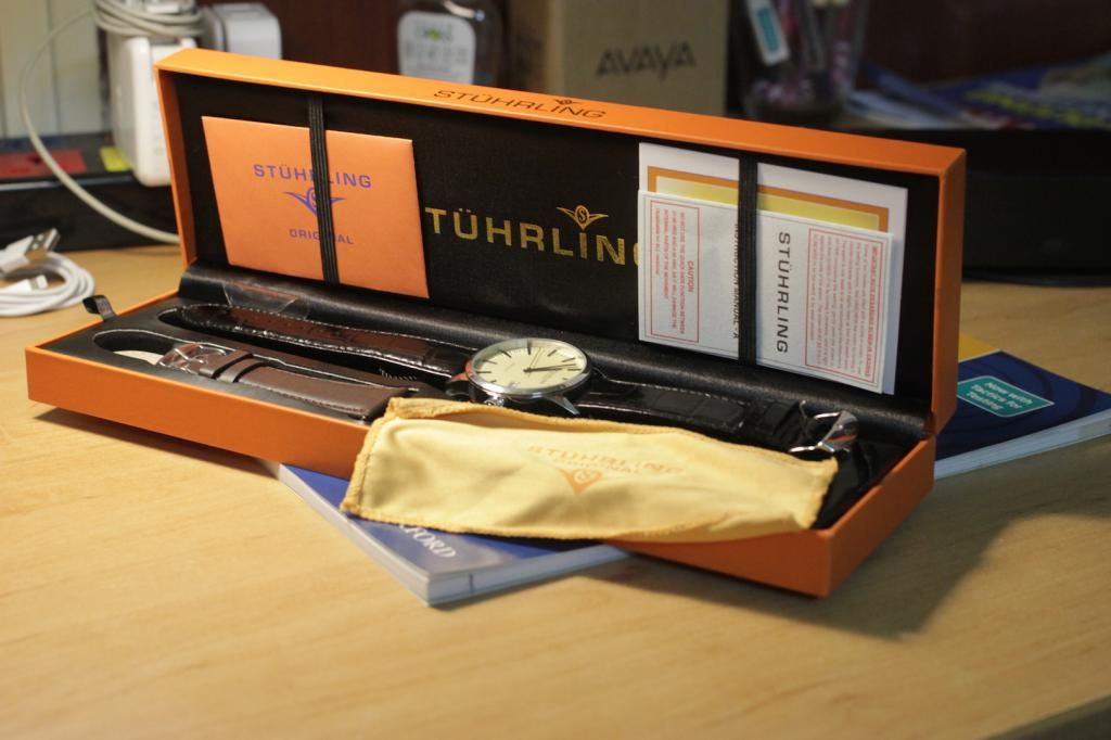 Dư dùng bán đồng hồ nam Stuhrling Original 555A-03 - 2