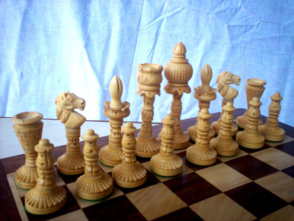 Gumat chess Set